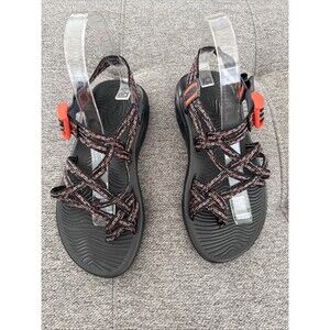 Chaco womens zvolv X2 sandal black cherry size 6 New Without Tags Outdoor Sports